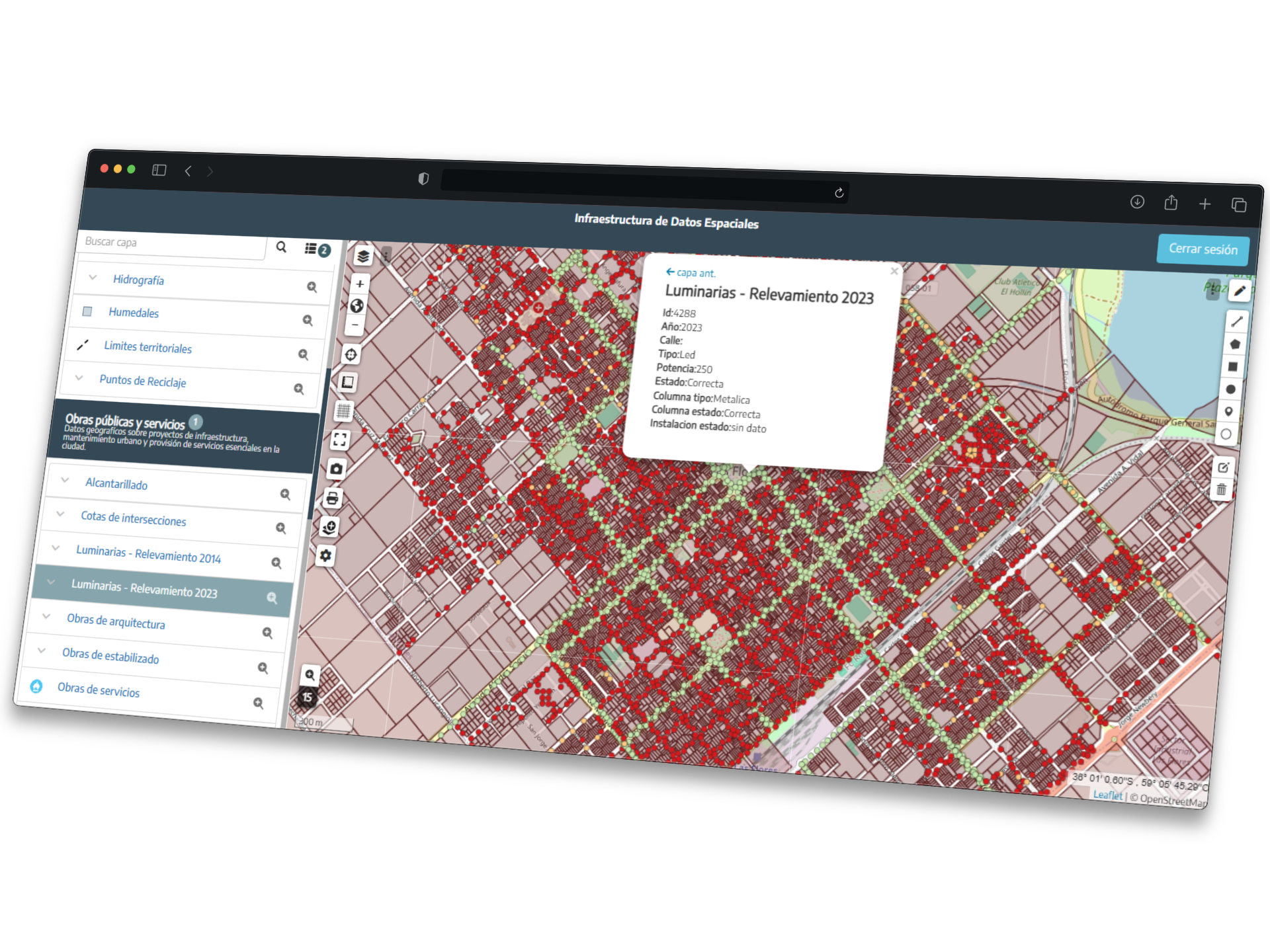 Capas de la infraestructura de datos espaciales sobre el plano del municipio.